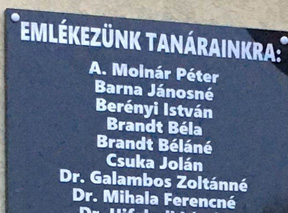 Pedagógus emléktábla avatása